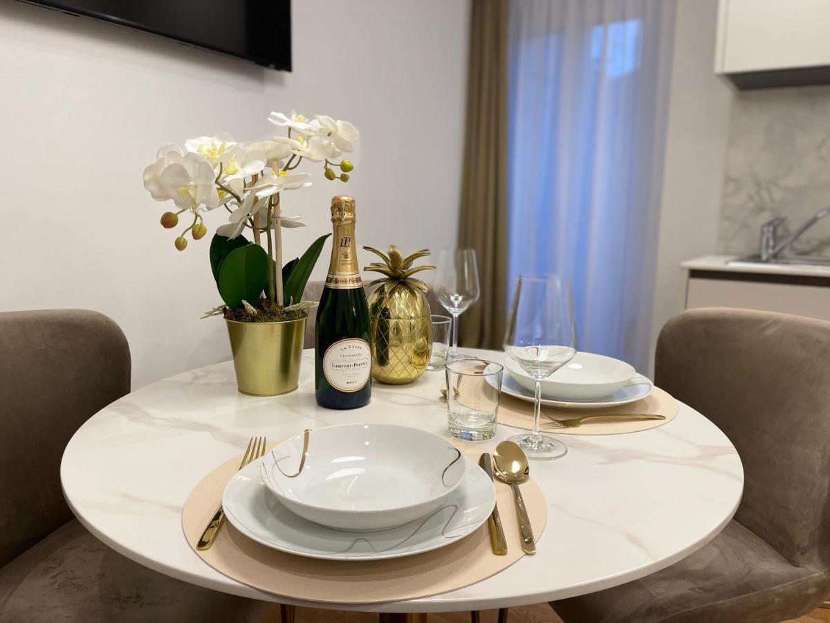 Bellagio Luxury Suites Apartments Ngoại thất bức ảnh