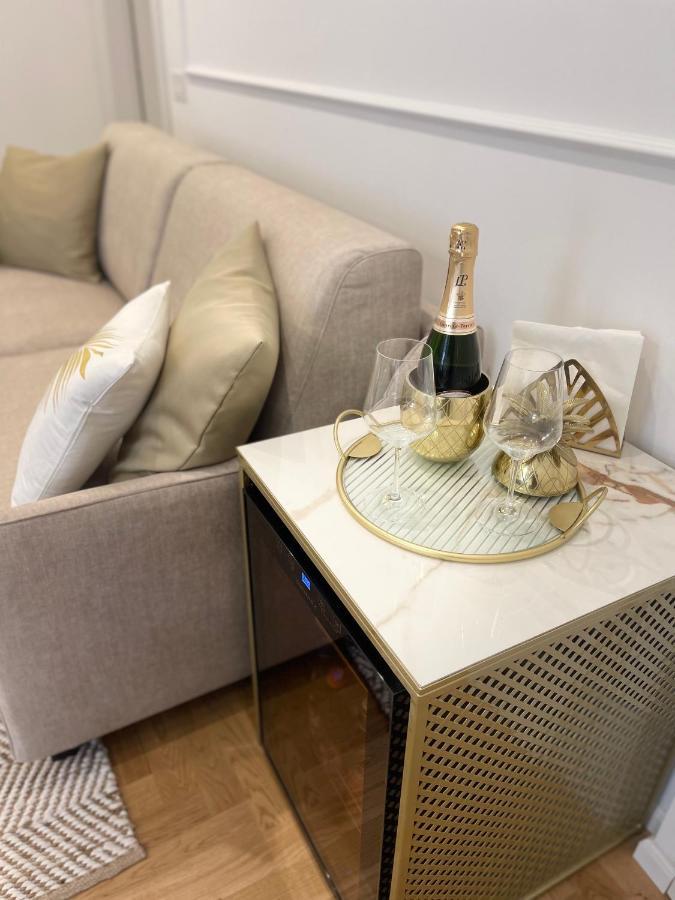 Bellagio Luxury Suites Apartments Ngoại thất bức ảnh